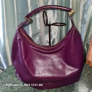 SALE! VALEXTRA Namaste Big hobo bag 💥